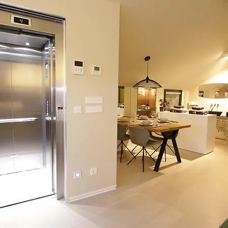 Apartmán Exclusivo Atico En El Centro De *